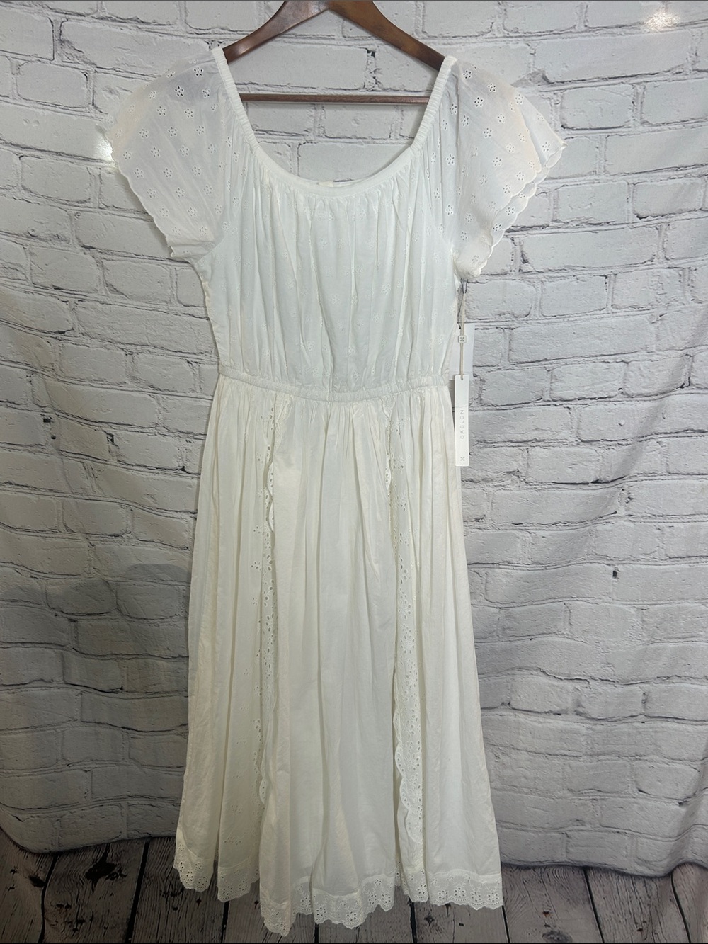 Caslon White Eyelet Scoop Neck Midi Dress Size Medium Brand New W/Tags